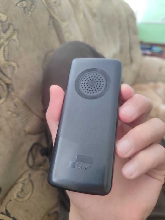 Start или Novey кнопочный телефон