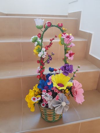 Decoratiune cu flori handmade