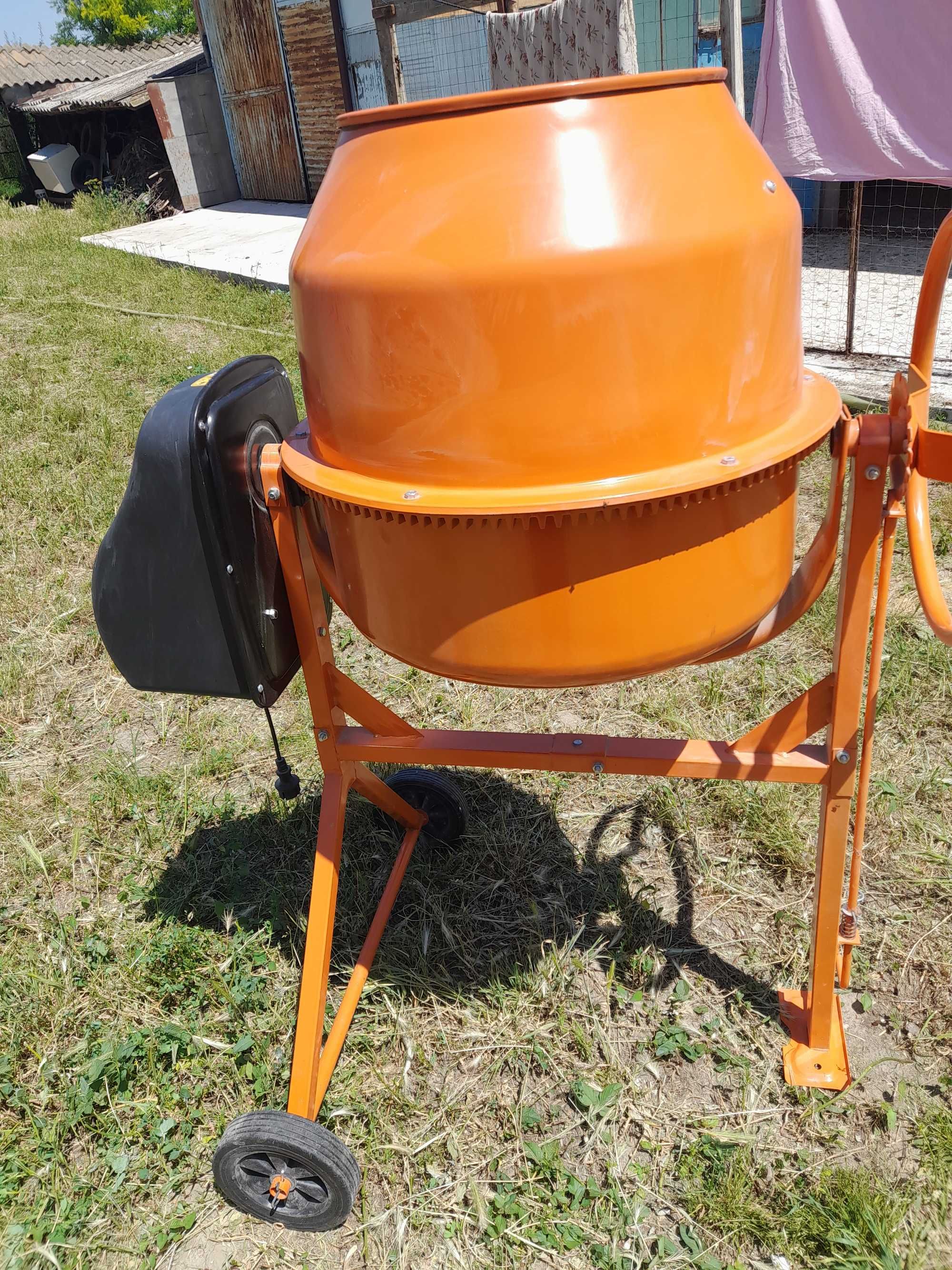 Betonieră nouă, 150 L, 850 W