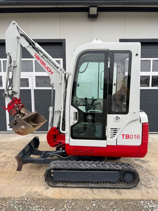 Miniescavator tacheuki 1,8 tone