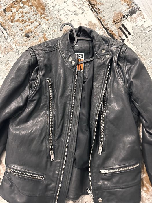 OFERTA//OFERTA vand geaca de piele Disel