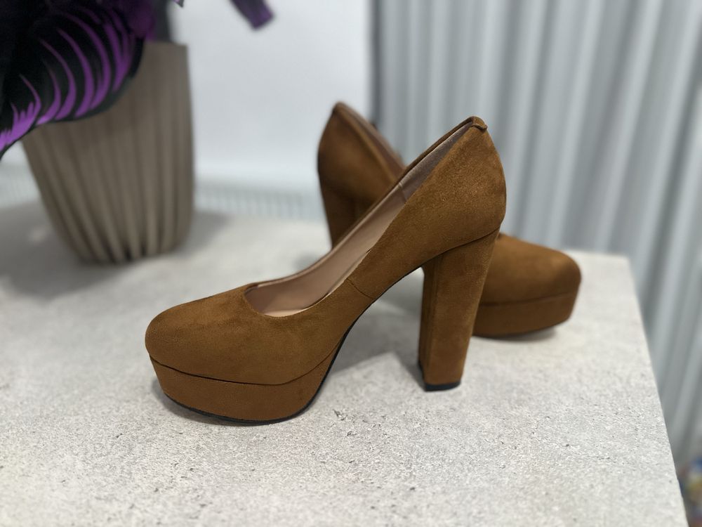 Pantofi dama noi