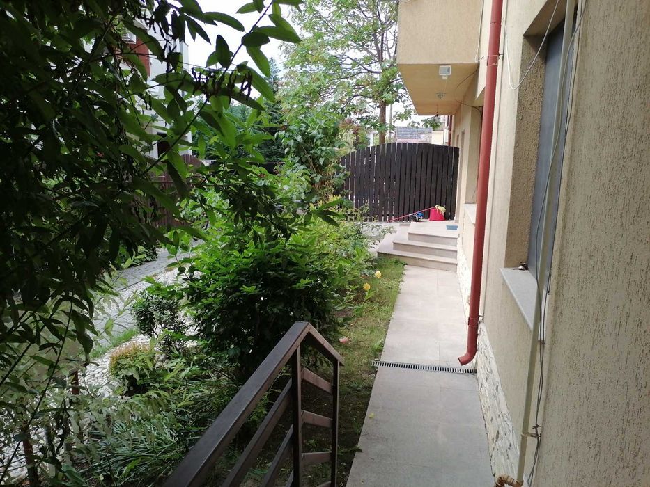 Casa duplex de vinzare in Otopeni  ,Strada Sofia 86C- 260 m2 utili