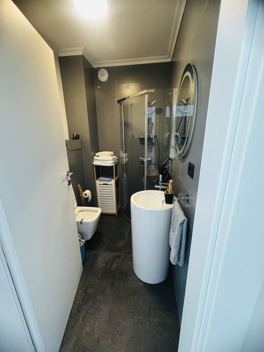 Inchiriez apartament 2 camere in regim hotelier