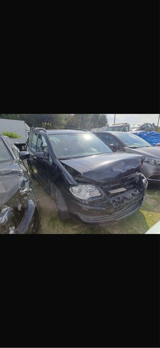 Touran 2009 1.9 105cp bls import italia avariat fata