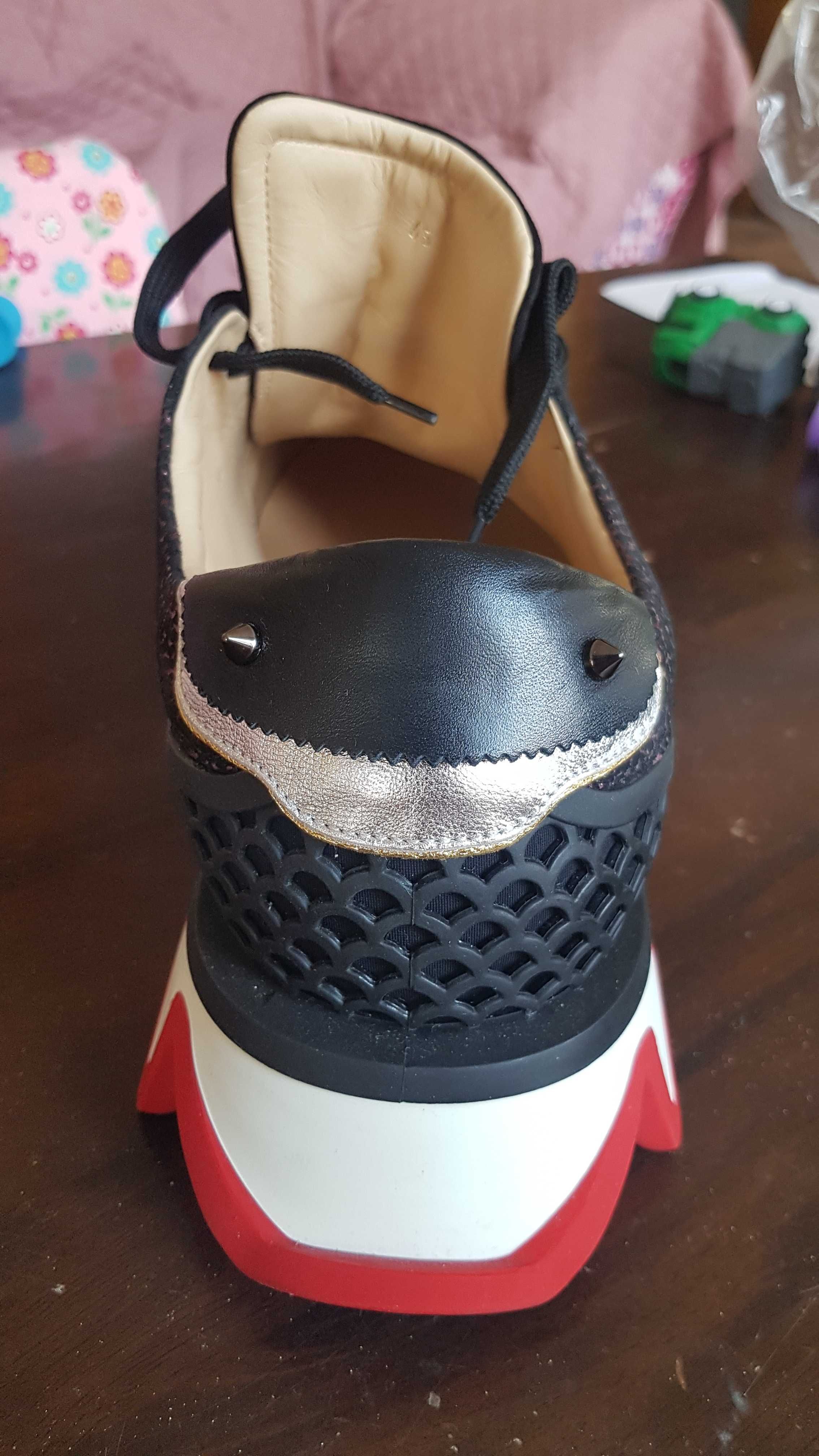Pantofi nou -piele Christian Louboutin -Loubishark sneekers marimea 46