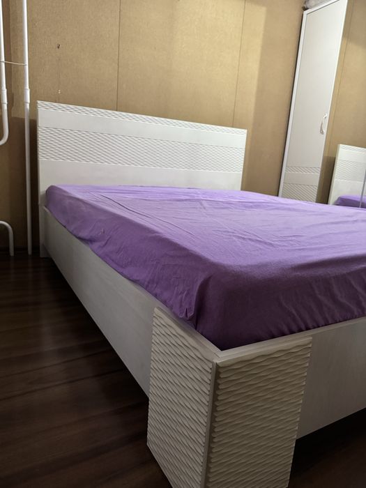 Продам кровать со шкафом