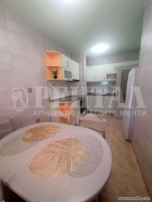 Тристаен нов апартамент срещу Тримонциум