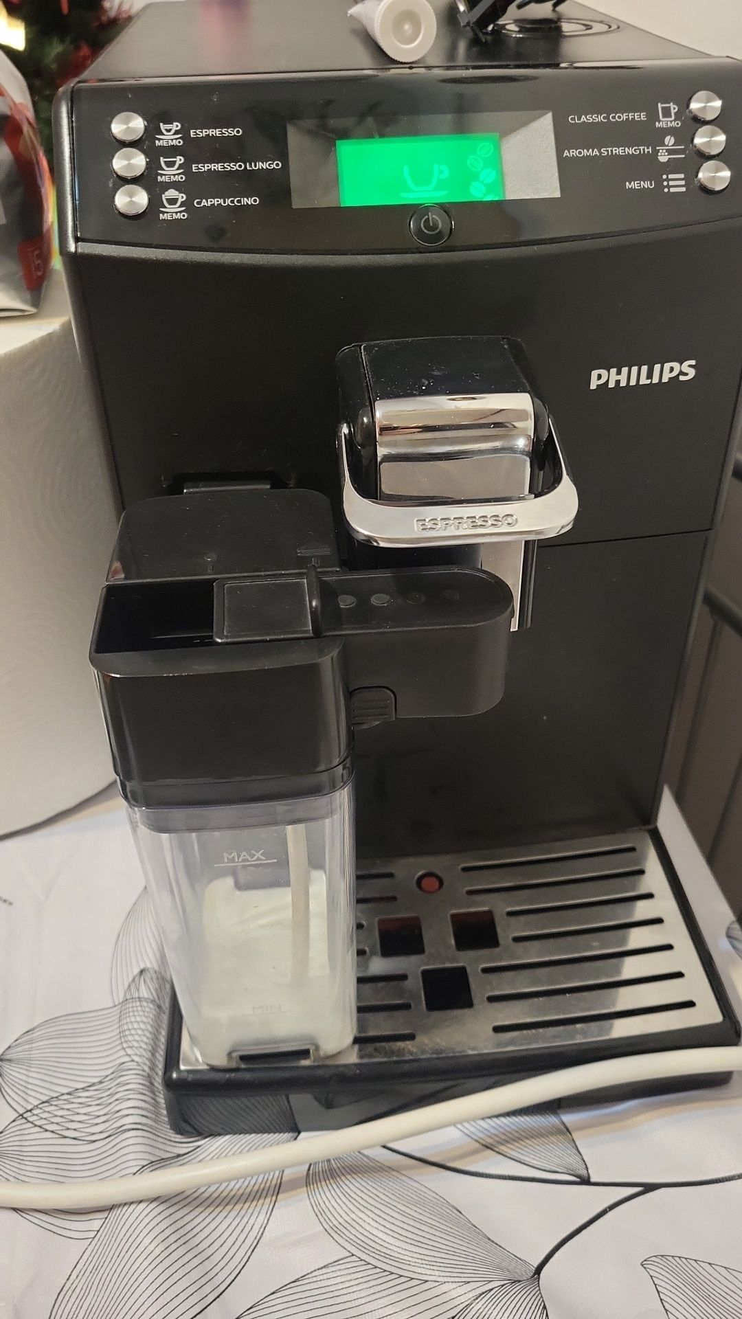 Espressor automat PHILIPS HD8847 seria 4000