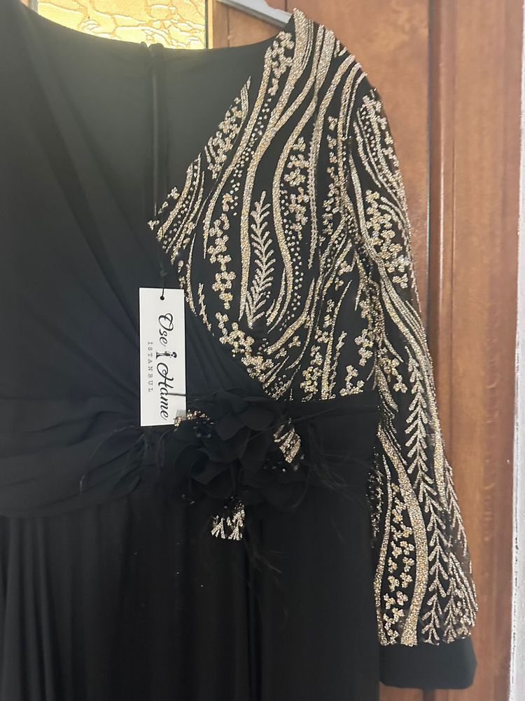 Vand rochie de ocazie