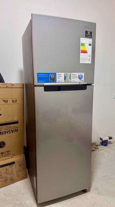 Продаю двухкамерный холодильник Samsung RT25HAR4DSA/WT (инвертор, A+)