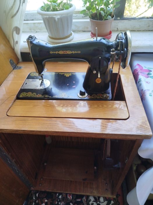 Швейная машина Подольск