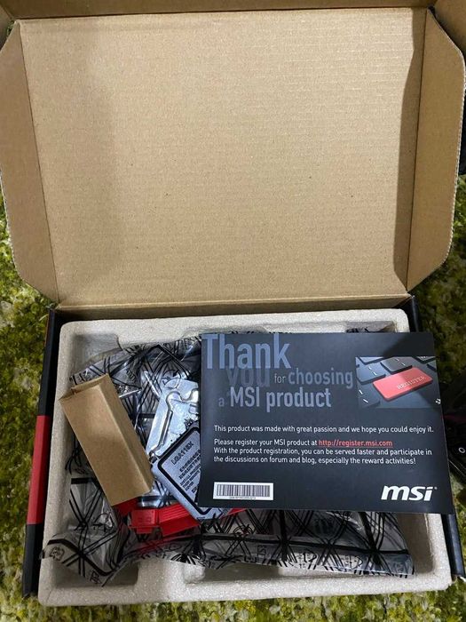 Продам видеокарту MSI RADEON     RX560