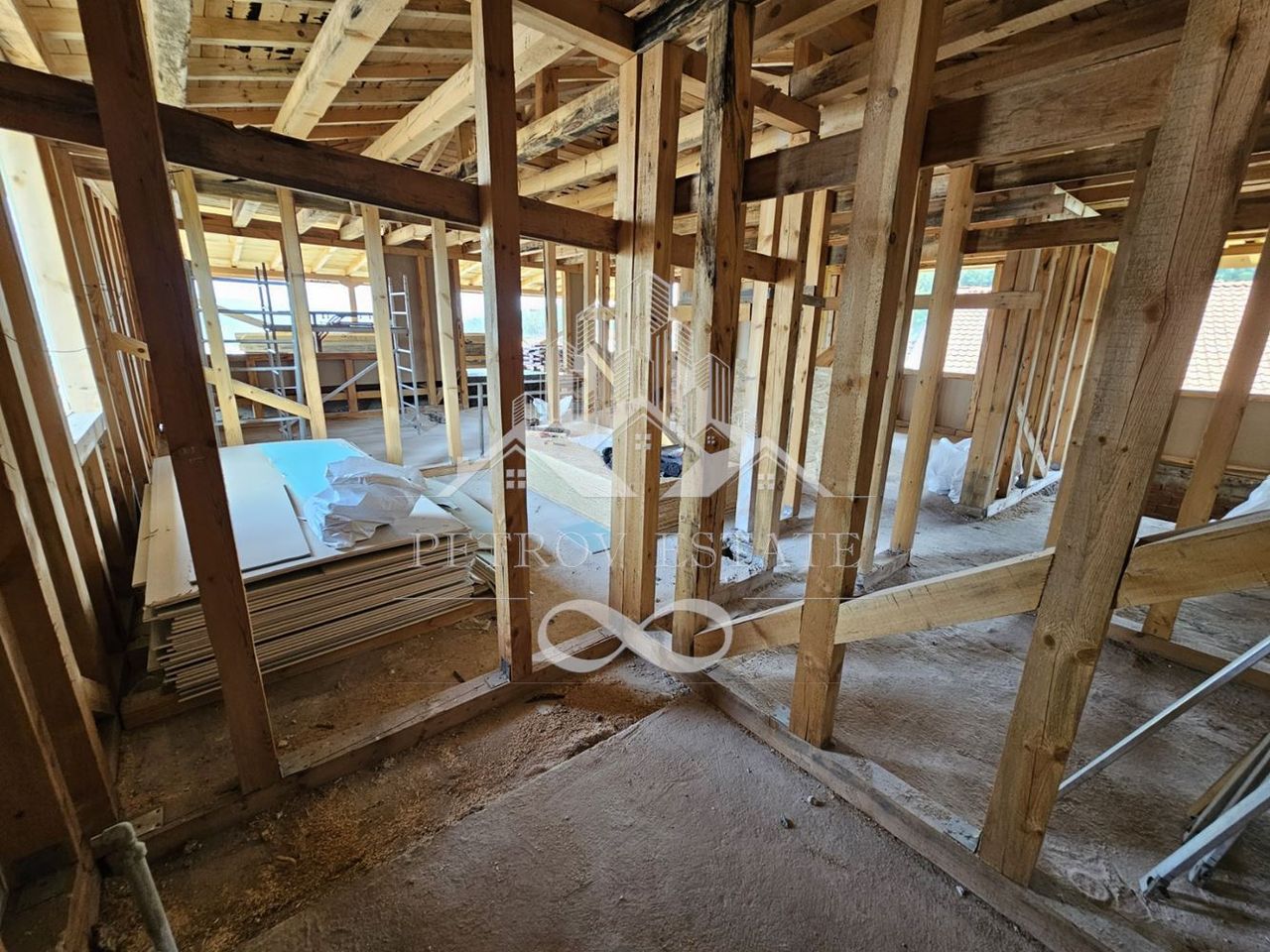 Продава се Многостаен апартамент в Велинград - 128 кв.м за 750 €/кв.м - Снимка #8
