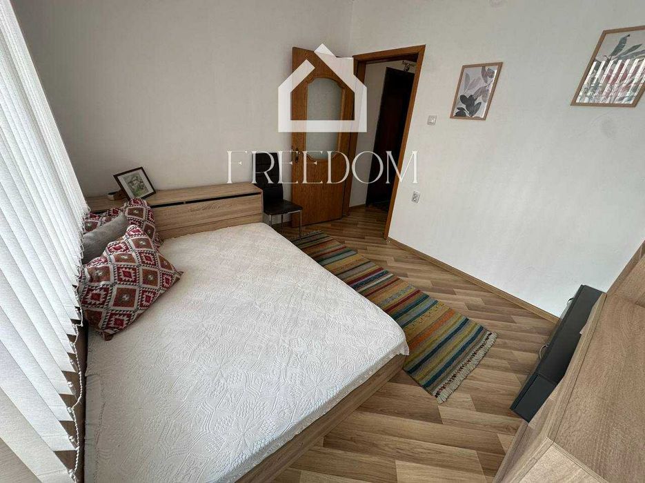 Дава се под наем Четиристаен апартамент в Варна, Бриз - 156 кв.м за 389014.23 € - Снимка #5