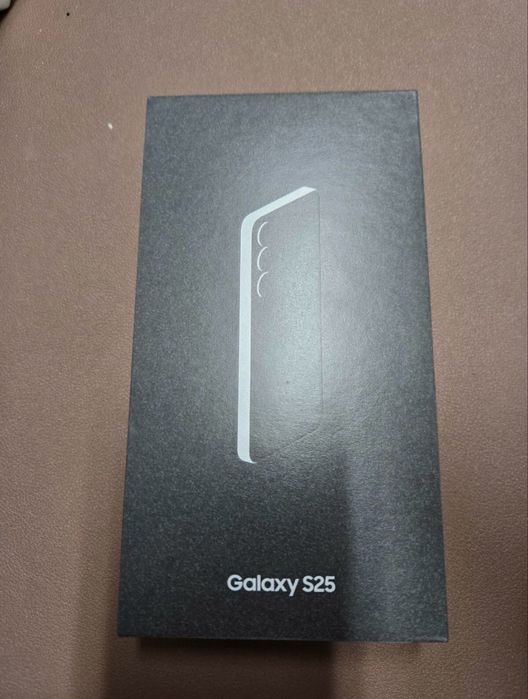 Samsung S25 256GB Dual SIM. Запечатан.