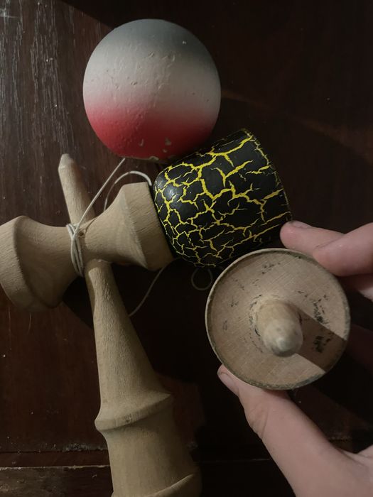 Kendama+pill sau separat