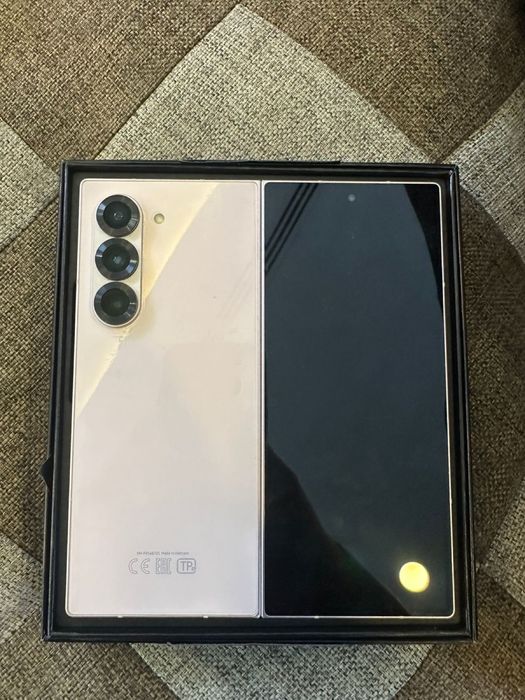 Samsung Z fold 6