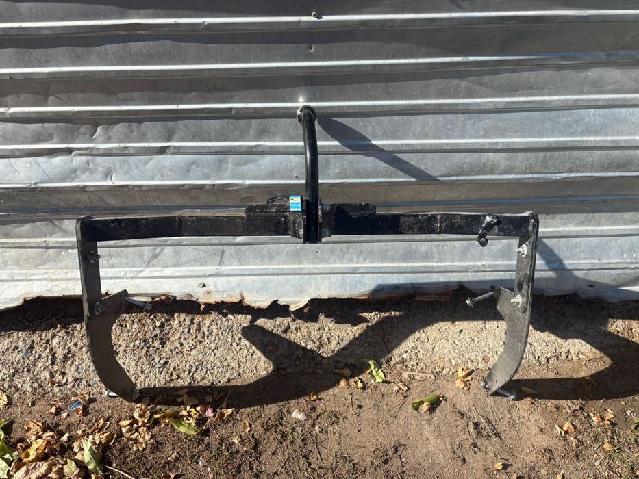 Фаркоп для авто ларгус