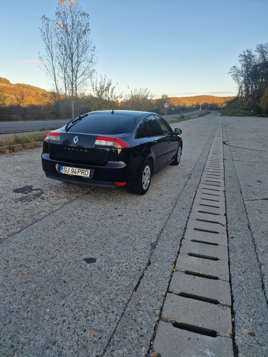 Vând Relault Laguna 3