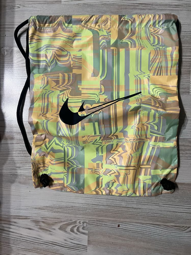 Nike phantom gt 42
