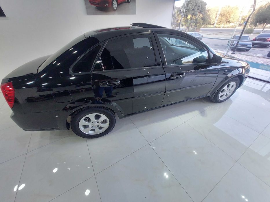 Kotta bollani moshinasidan sotiladi