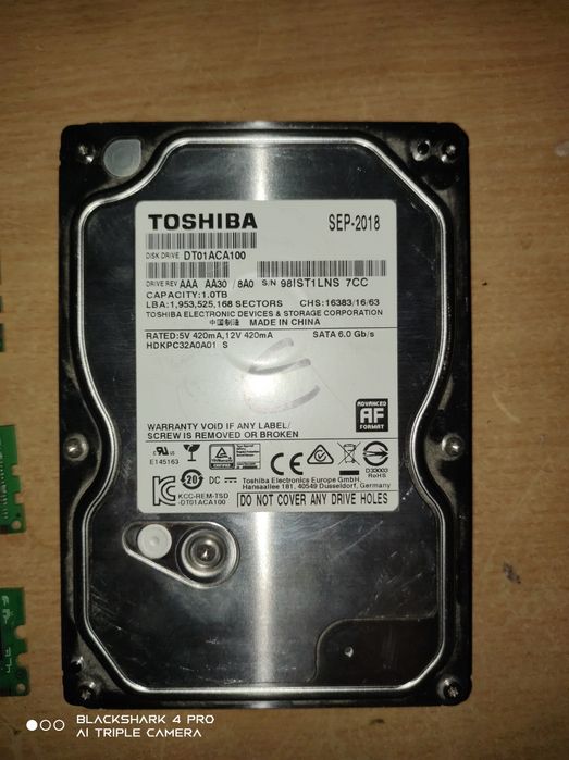 Жёсткий диск на 1тб,оперативная память DDR3 на 2 и 4гб