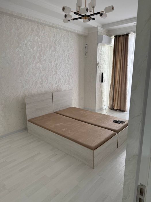 Чиланзар 19.  2 х комнатная ЕВРО РЕМОНТ аренда !