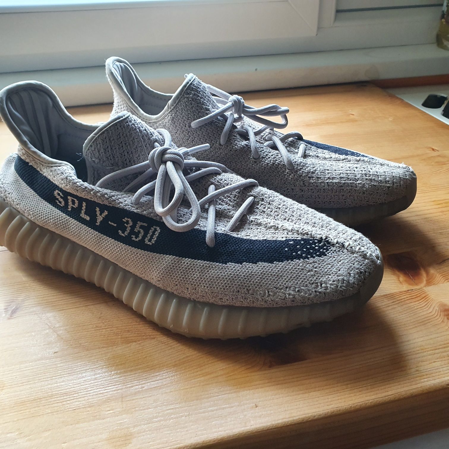 Продавам Адидас SPLY 350
