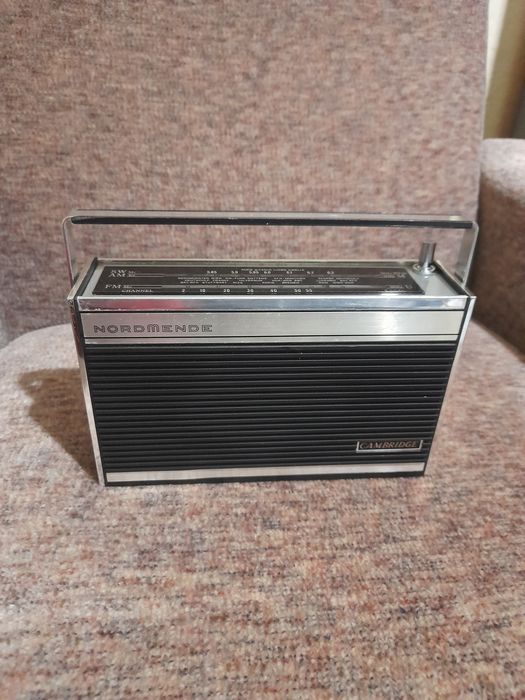 Radio Sony, Nordmande,Gruding