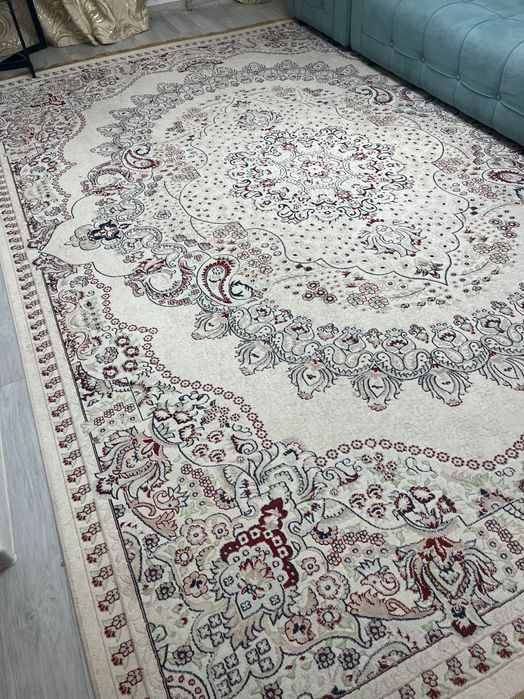 Продам ковер, состояние хорошее