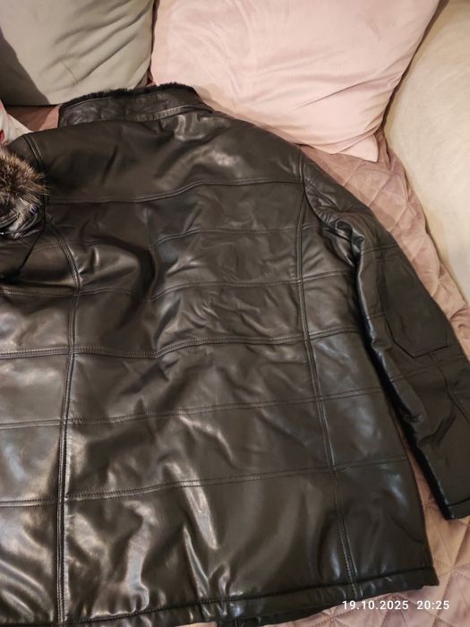 Продавам ново Оригинална кожена мъжка шуба от агнешка кожа