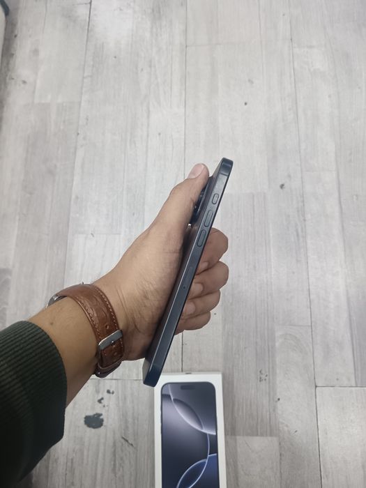 iPhone 16 Pro Max J/A 256 GB Black ideal