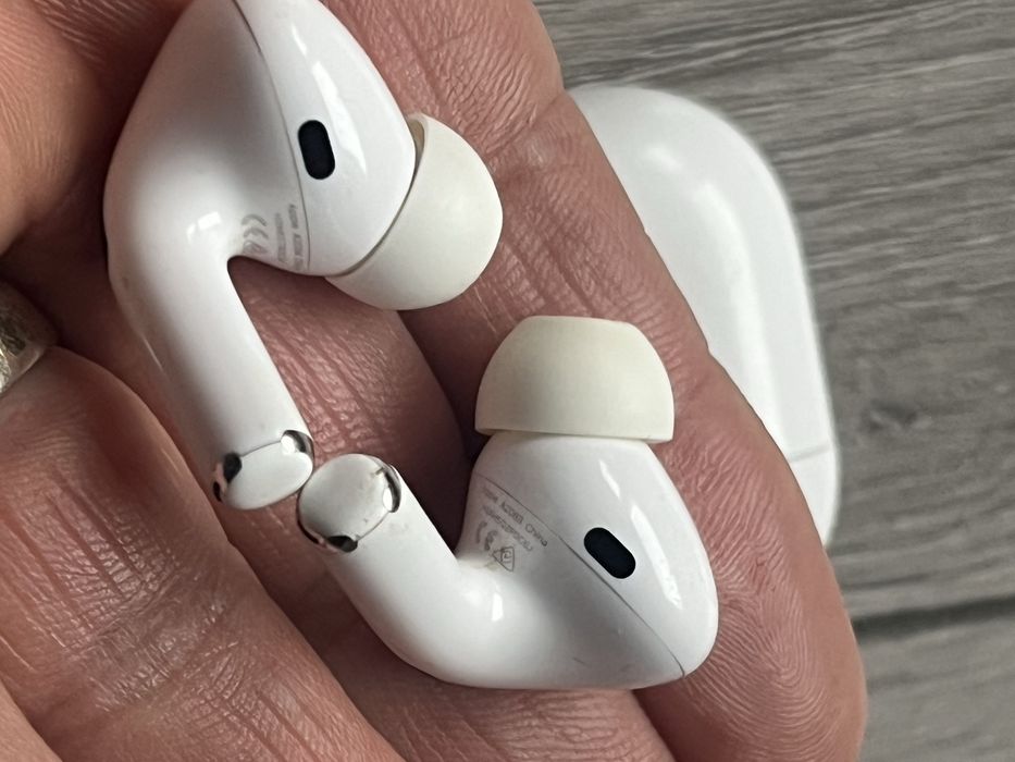 Casti Airpods pro