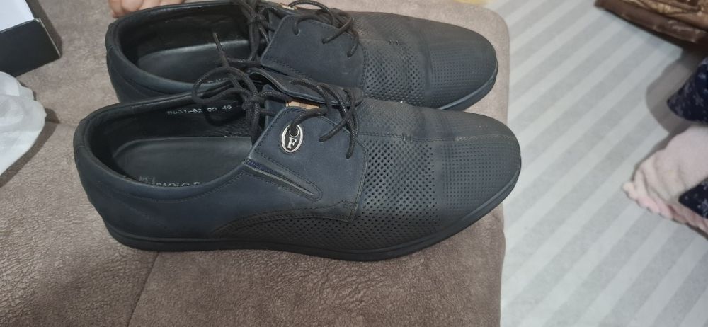 Продам мужские туфли