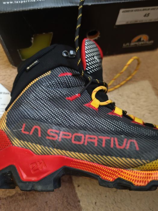 Ghete trekking La Sportiva Aequilibrium Gtx Carbon