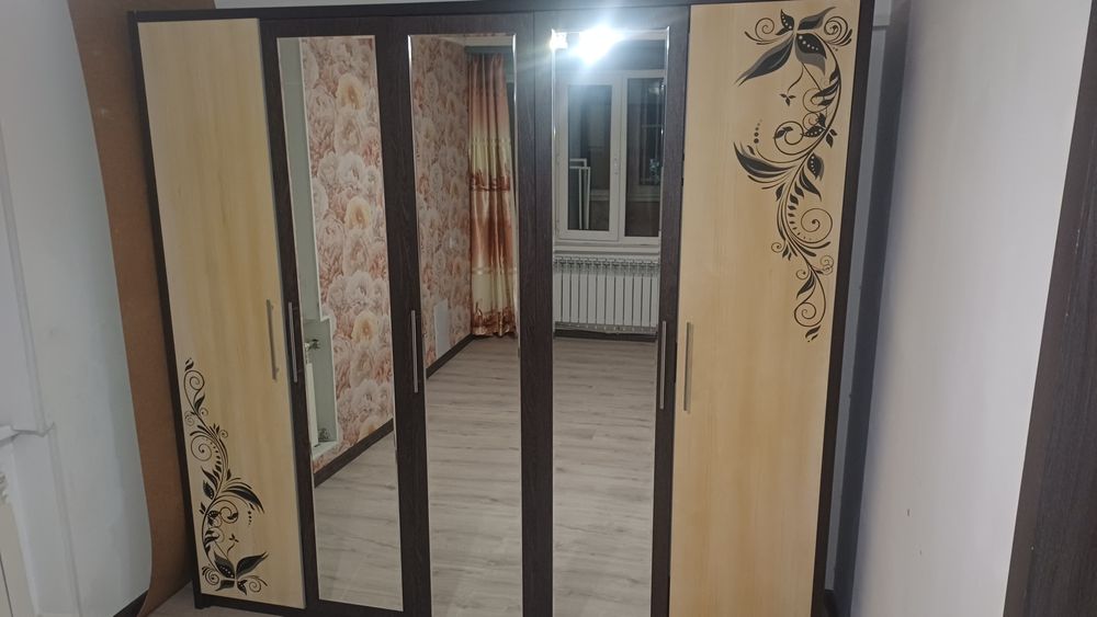 Продам шкаф шифанер