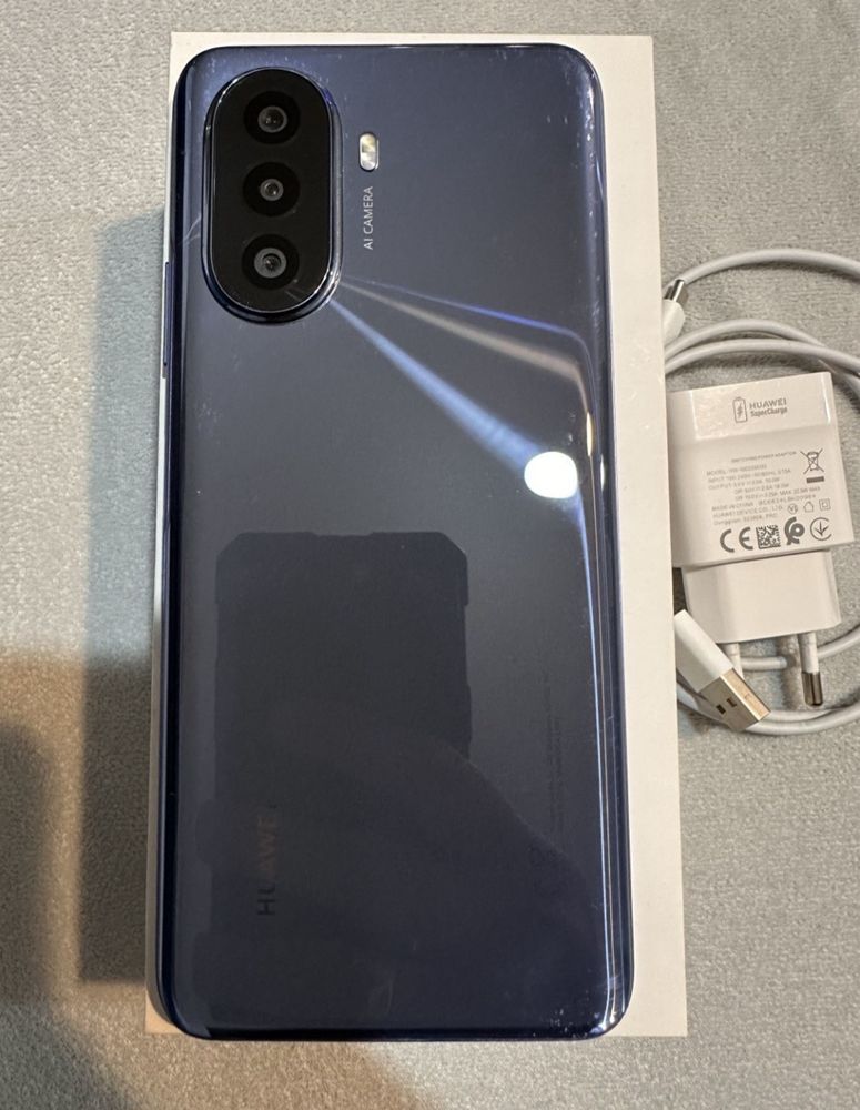 Huawei Nova Y70, 128GB 4GB RAM DUAL