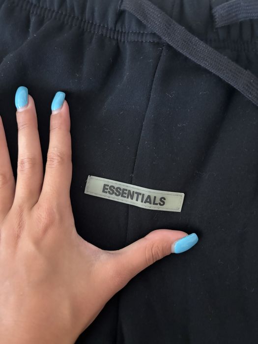 pantaloni de trenning essentials