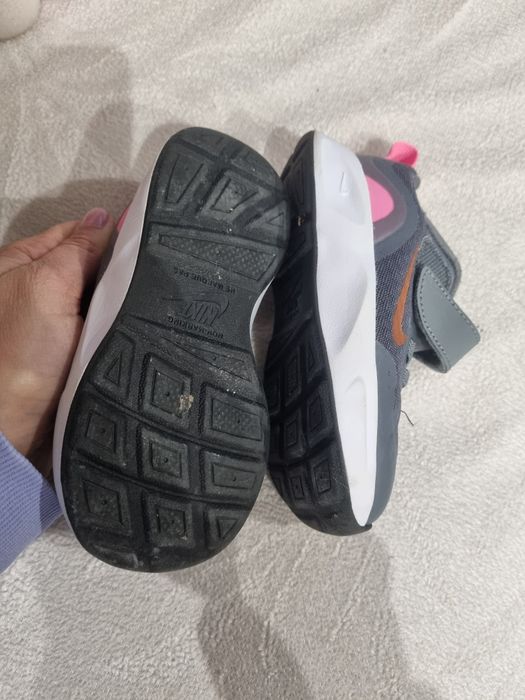 Маратонки adidas 21 номер