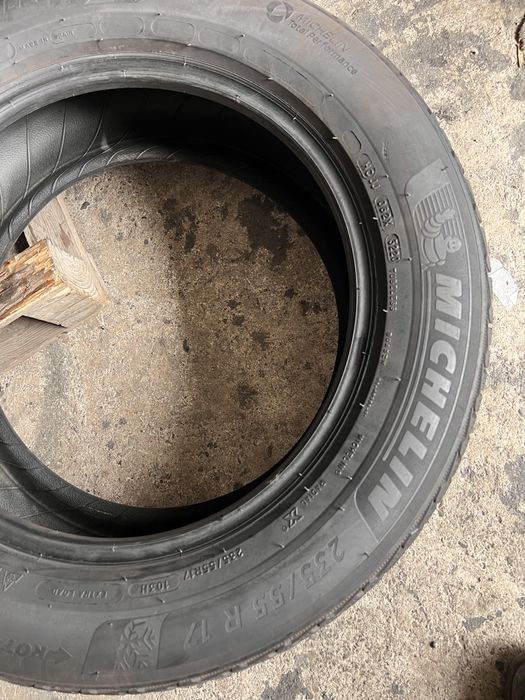 4 anvelope iarna 235/55/17 , Michelin , DOT 2020 , 6 mm