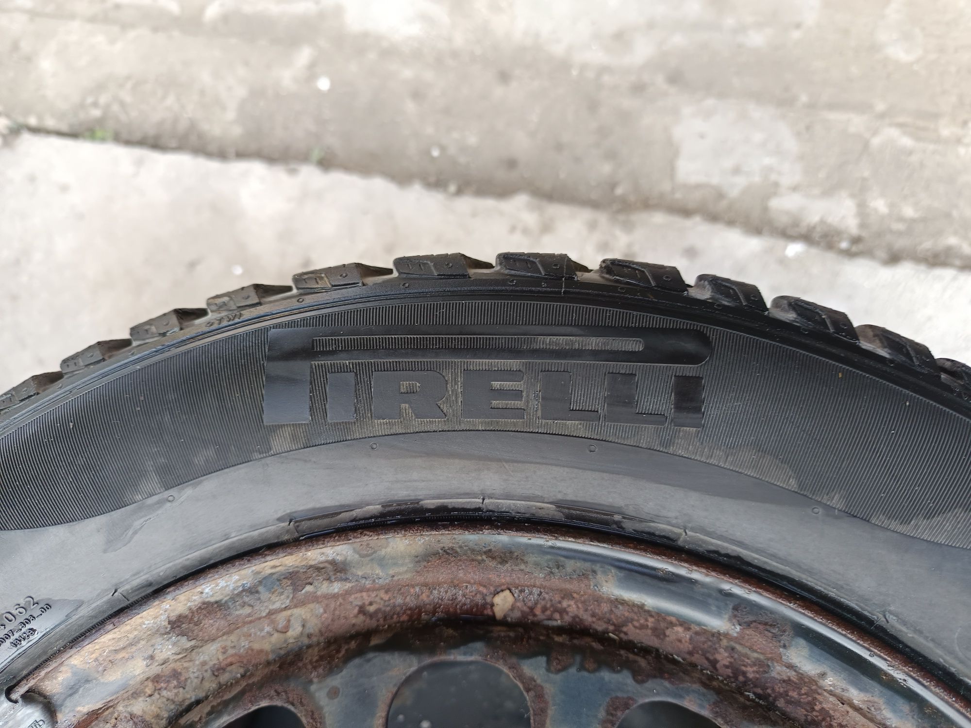 Cauciucuri Pirelli