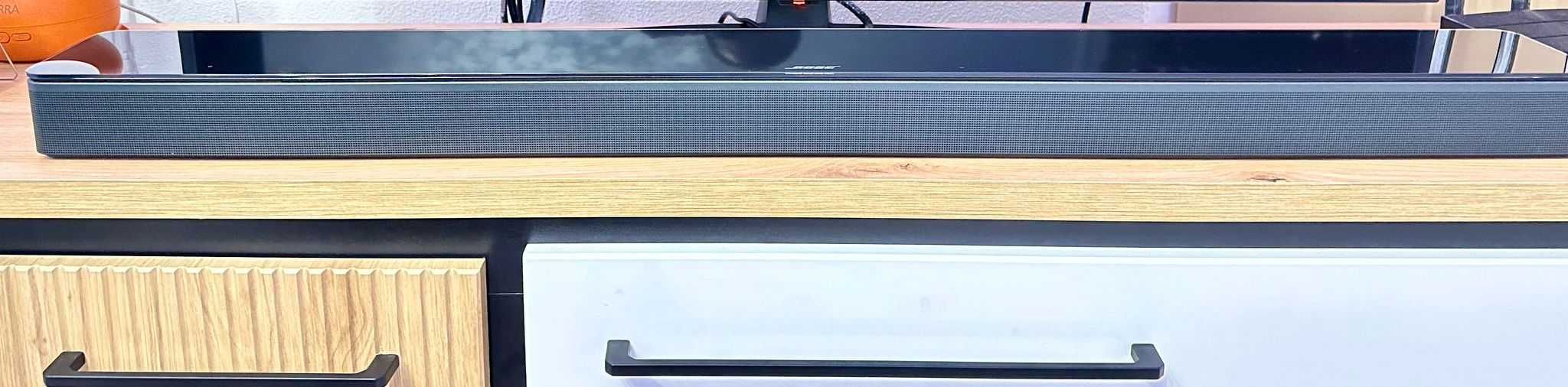 Sistem Bose Soundbar 700 și Modul de Bass Bose 500