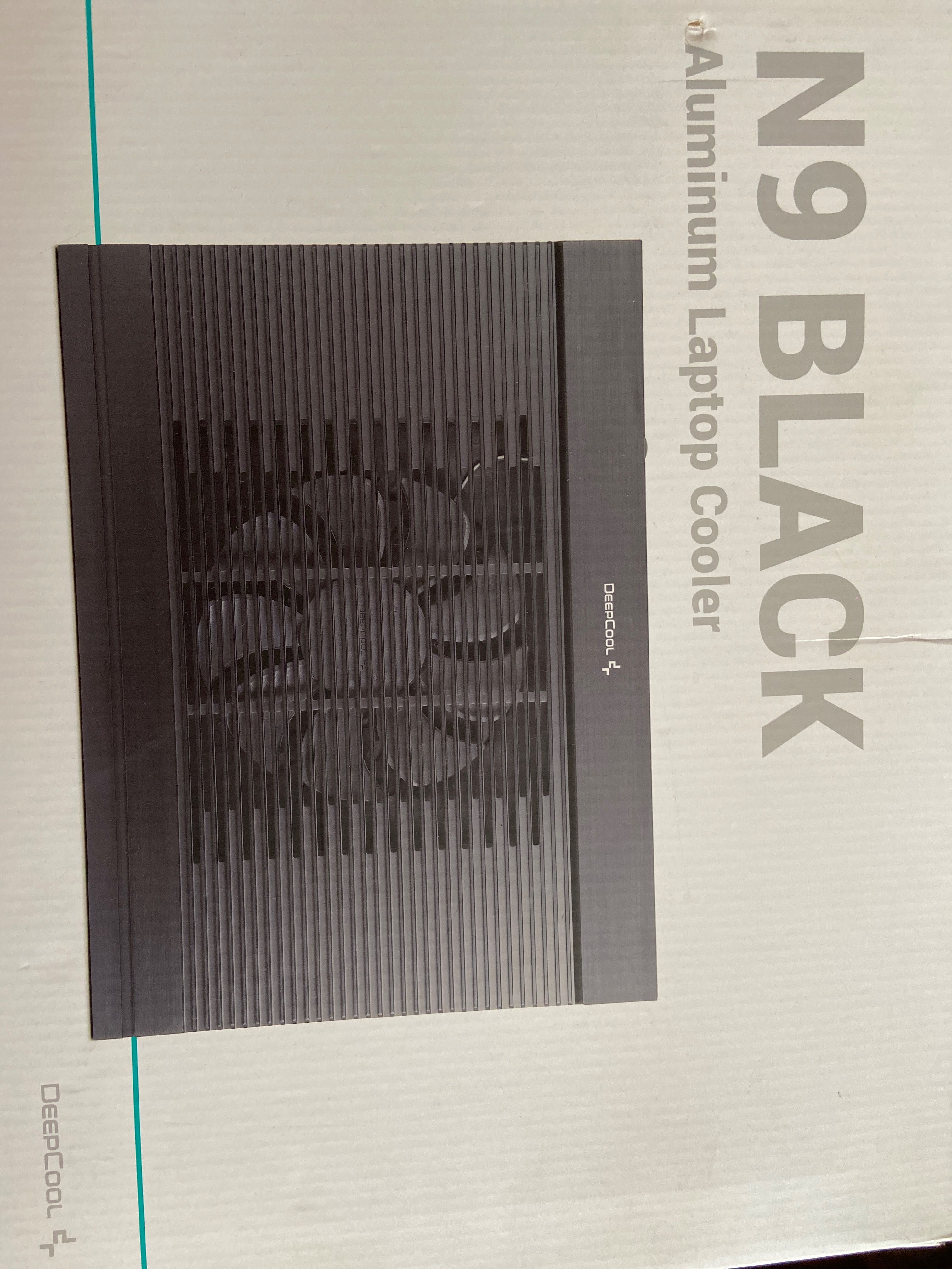 Охлаждаща поставка за лаптоп Deepcool