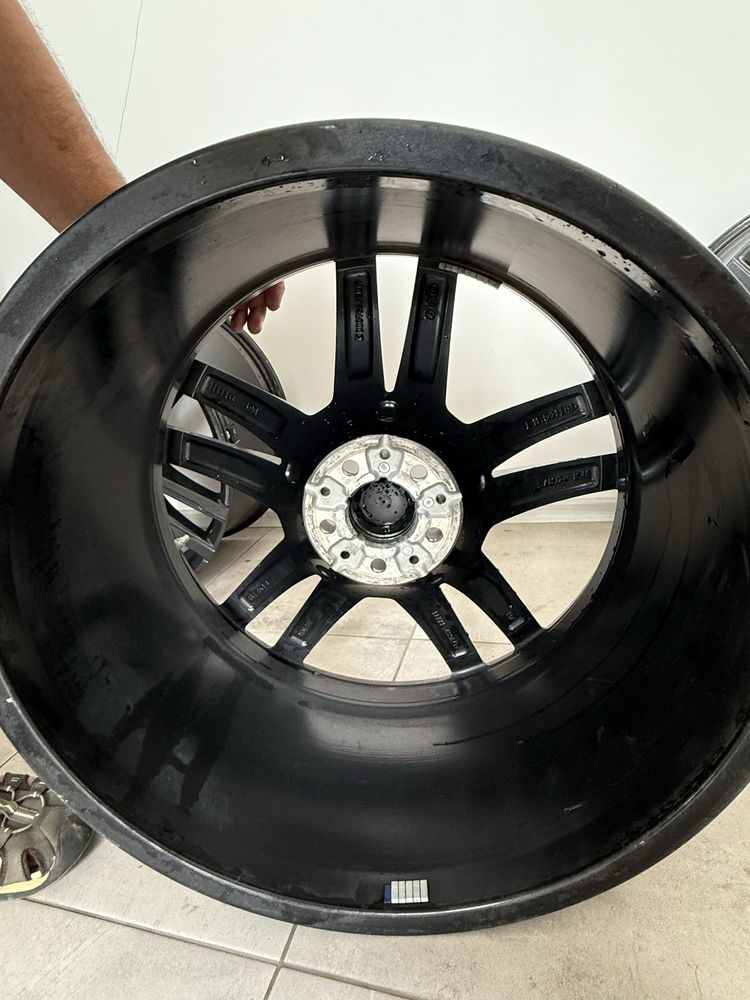 Джанти BMW х5 х6 G05 G06 21'' м-пакет