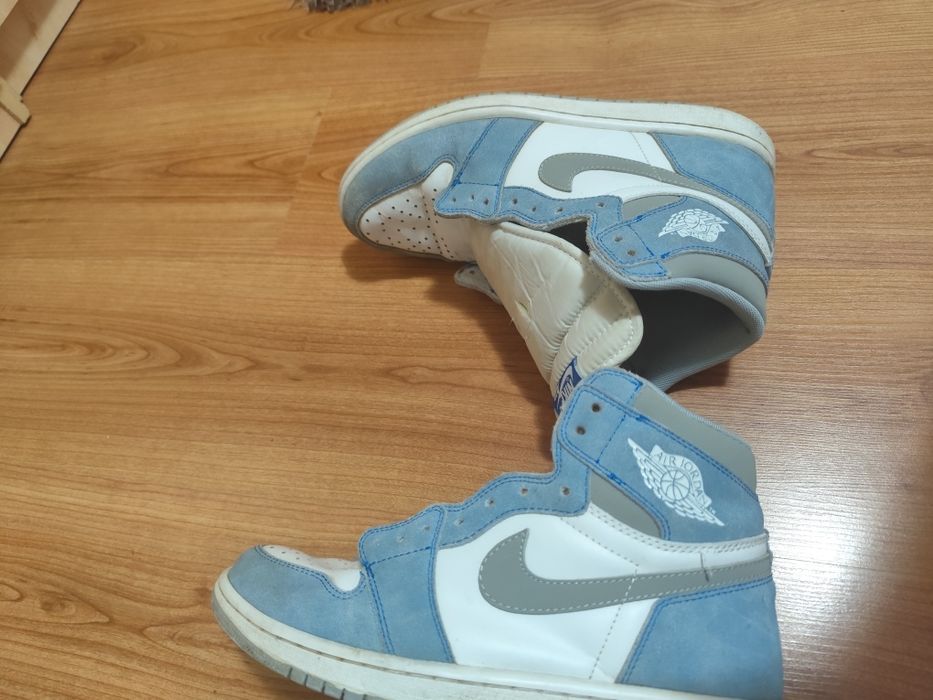 jordan 1 hyper royal