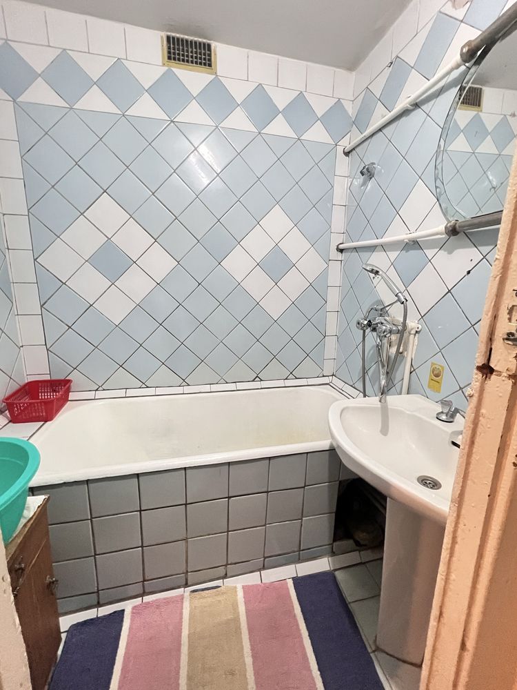 Продается квартира На массив Куйлюк 4, 2/4/4
