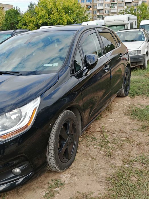 Продавам  автомобил CITROEN  C4 1.6 EHDI 2012 Дизел  euro 5