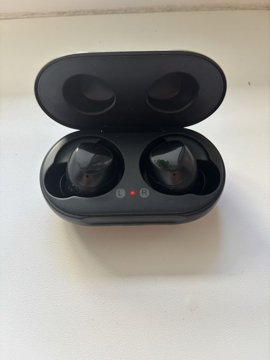 Продам Samsung Buds