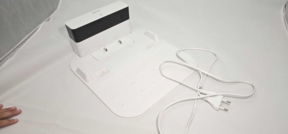 робот моп iRobot Braava Jet M6